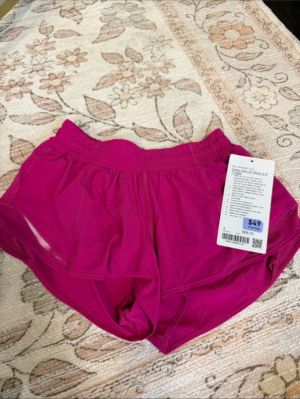 Lululemon HOTTY hot LR 2.5” size 2 PFRE